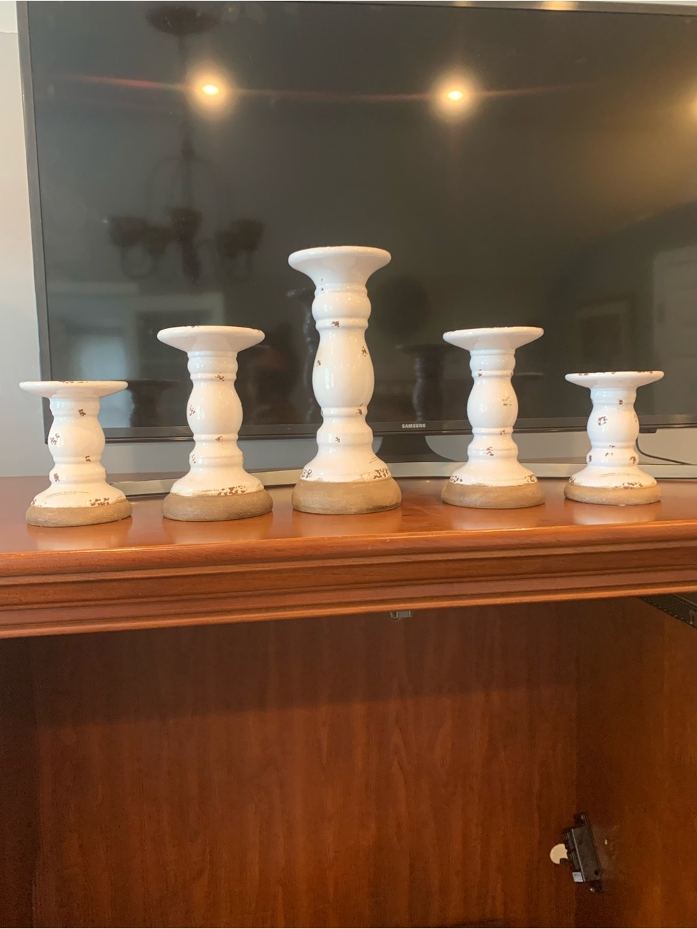 Farm House Pillar candle Set 5 peices